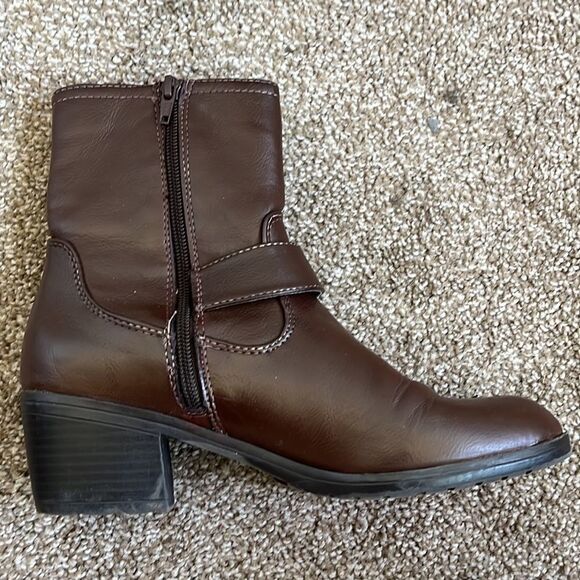 Naturalizer Boots   - Picture 4 of 11